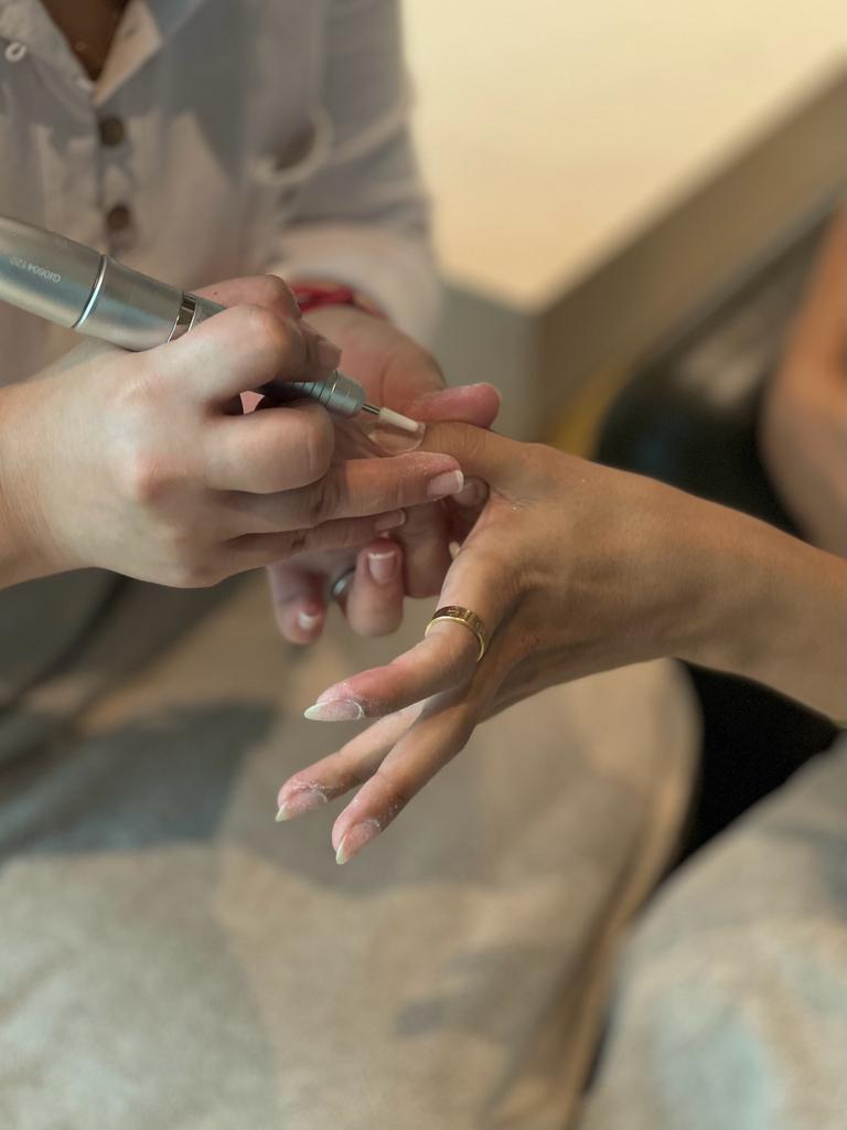 DRY MANICURE AND PEDICURE