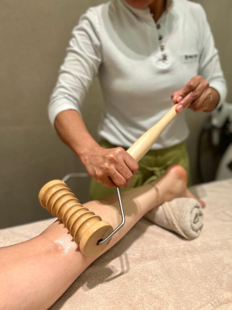 HOME SERVICE - WOODEN MASSAGE TWO PARTS