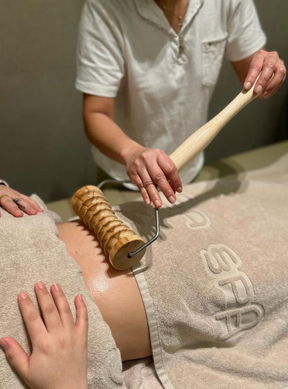 WOODEN MASSAGE TWO BODY PARTS